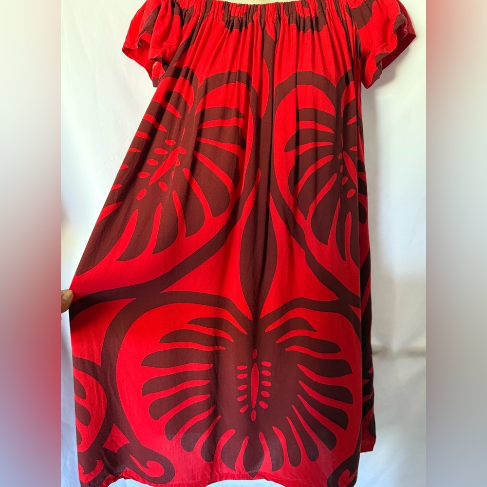 Red Midi Sundress with Off-Shoulder Neckline and Flutter Sleeves - Picture 3 of 3
